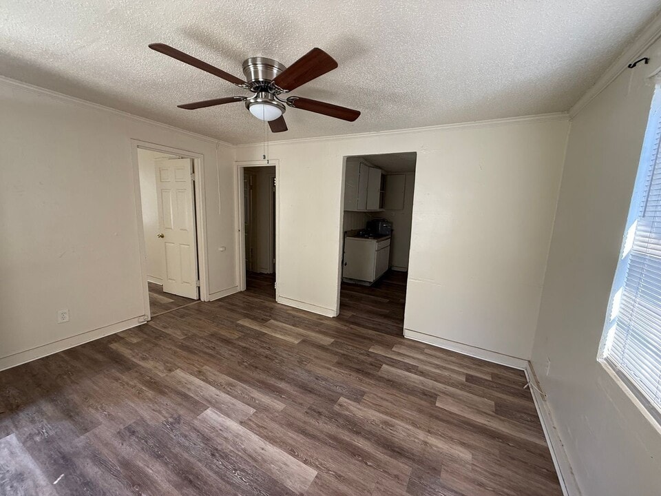 1004 S McKinley St in Albany, GA - Building Photo