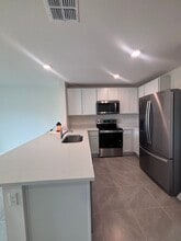 8396 Gower Trl in Wildwood, FL - Building Photo - Building Photo