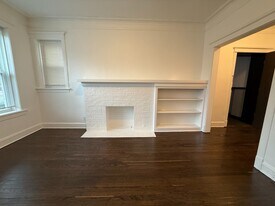 1542 W Birchwood Ave in Chicago, IL - Building Photo