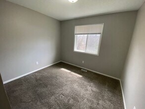 3017 SE 17th St in Des Moines, IA - Building Photo - Building Photo