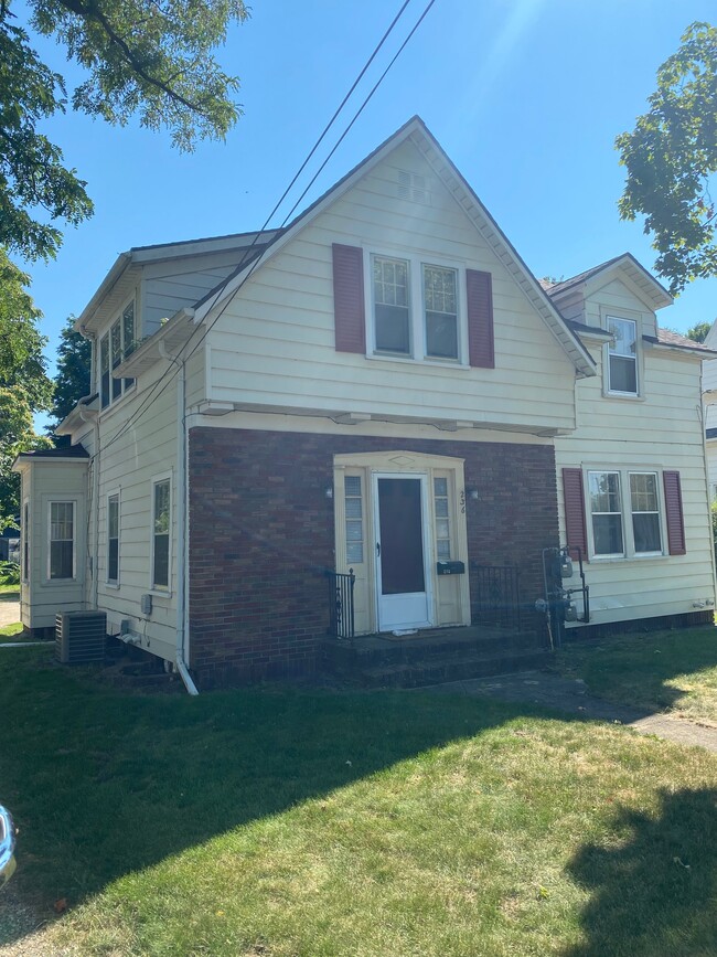 236 E Allegan St, Unit 236 in Otsego, MI - Building Photo - Building Photo