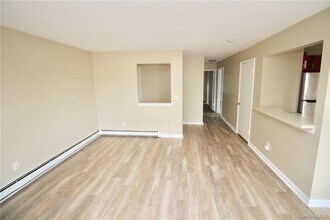 25 Lexington Hills Rd in Harriman, NY - Building Photo - Building Photo
