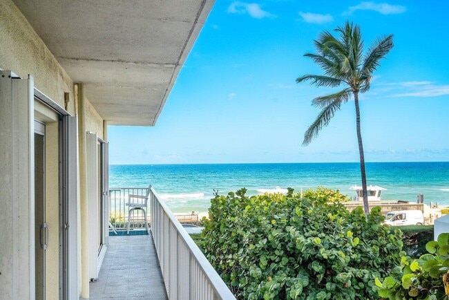 350 S Ocean Blvd in Palm Beach, FL - Building Photo - Building Photo