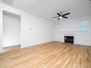 3807 1/2 Marcom St in Raleigh, NC - Building Photo - Building Photo