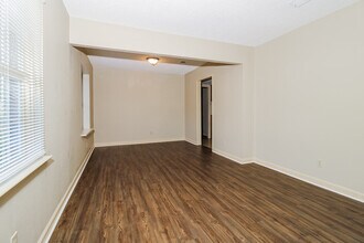 1518 Lenore St in Benton, AR - Foto de edificio - Building Photo