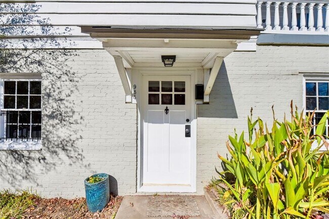 984 Los Angeles Ave NE in Atlanta, GA - Building Photo - Building Photo