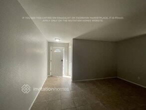 9414 W Sheridan St in Phoenix, AZ - Foto de edificio - Building Photo