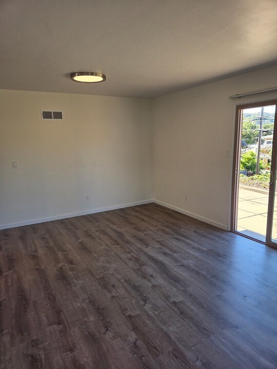 282 Luneta Dr in San Luis Obispo, CA - Building Photo