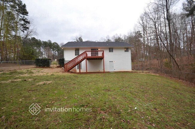 6312 Bent Oaks Ct in Flowery Branch, GA - Foto de edificio - Building Photo