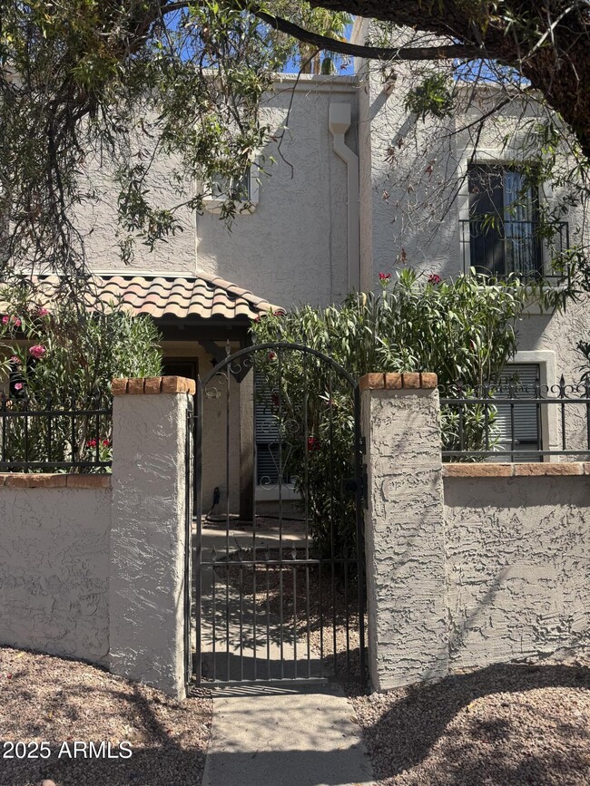 property at 4813 N 73rd St