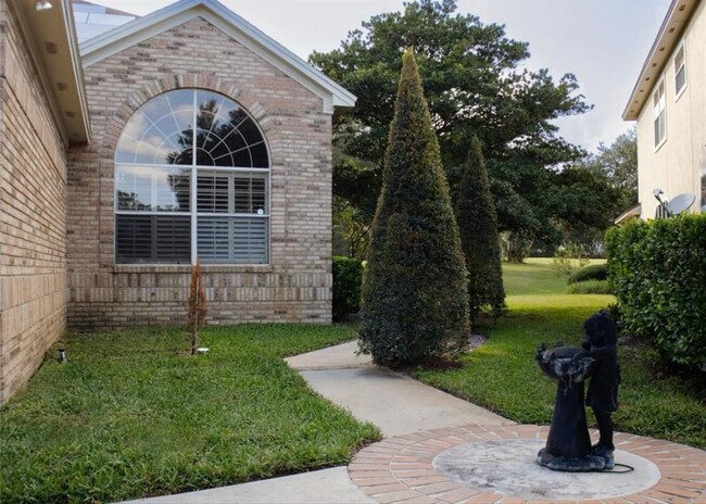 496 Mile Post Ct in Lake Mary, FL - Foto de edificio - Building Photo