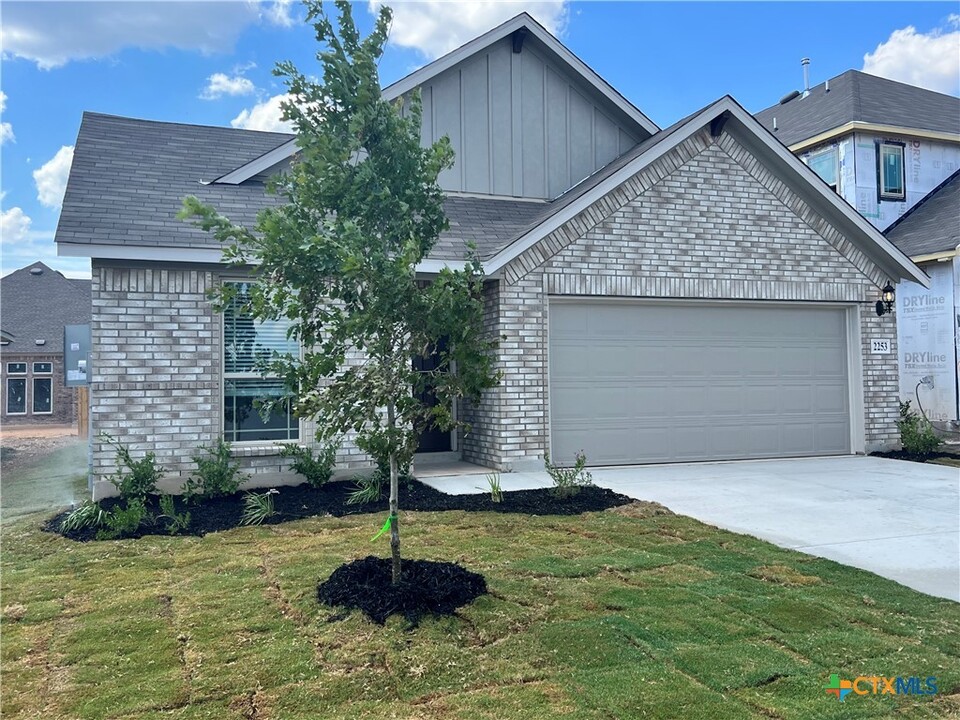 2253 Windswept Wy in New Braunfels, TX - Building Photo