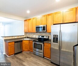 1745 N 60th St in Philadelphia, PA - Building Photo - Building Photo