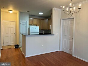 3840 Lightfoot St in Chantilly, VA - Building Photo - Building Photo