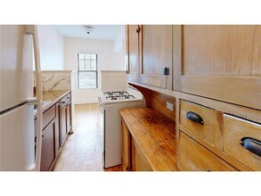 214 E 19th St in Minneapolis, MN - Building Photo - Building Photo