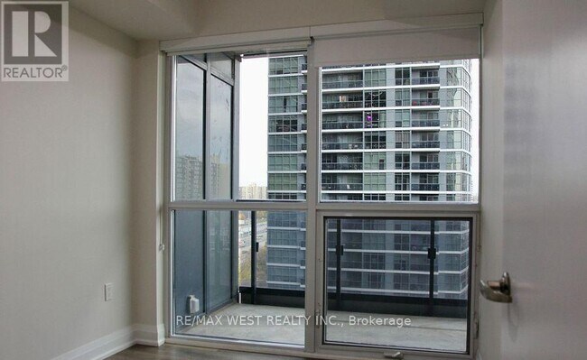 9 Valhalla Inn Rd in Toronto, ON - Building Photo - Building Photo