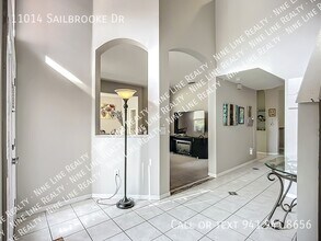 11014 Sailbrooke Dr in Riverview, FL - Building Photo - Building Photo