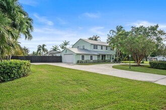 864 Whippoorwill Row in West Palm Beach, FL - Building Photo - Building Photo
