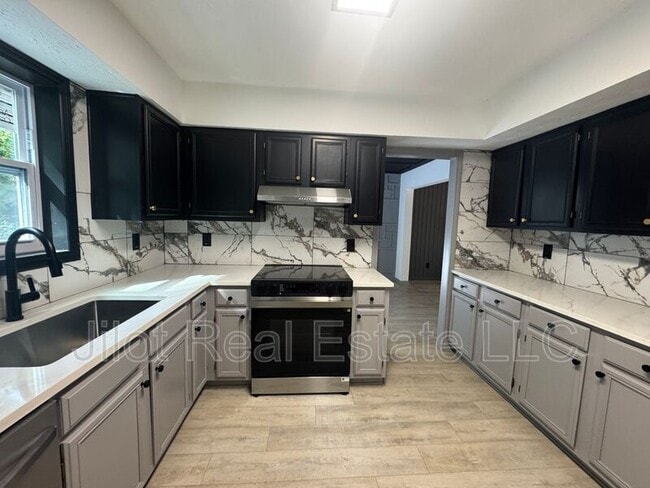 63 Lakeview Ln in Stockbridge, GA - Building Photo - Building Photo