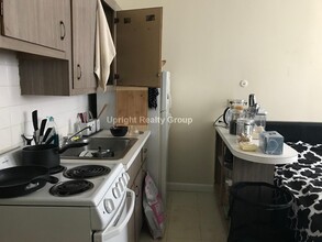 1120 Commonwealth Ave, Unit A in Boston, MA - Building Photo - Building Photo