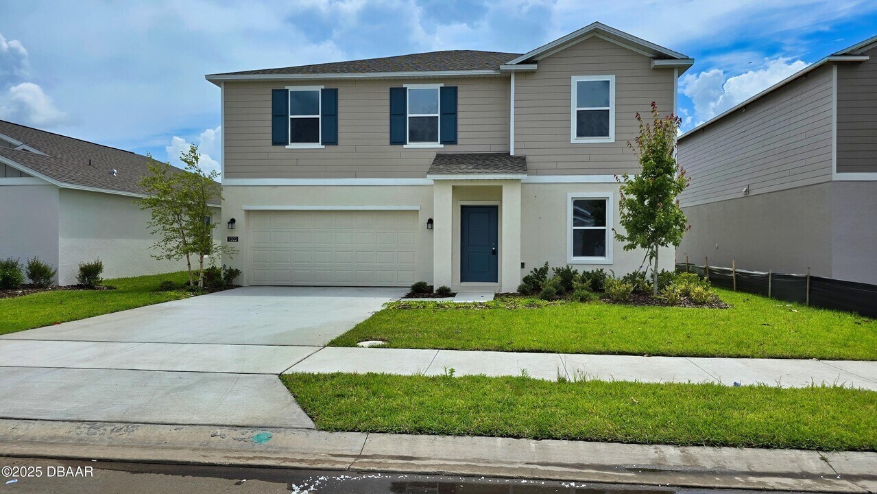1322 Belle Isle Ln in Daytona Beach, FL - Building Photo