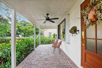 1001 Avon Rd in West Palm Beach, FL - Building Photo - Building Photo