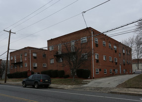 Elkins Court Apartments