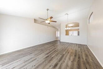 8711 N 112th Ave in Peoria, AZ - Building Photo - Building Photo