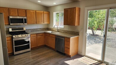 5910 Poinsettia Ct in Sun Valley, NV - Building Photo - Building Photo