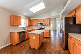 1829 Northglen Cir in Middleburg, FL - Building Photo - Building Photo