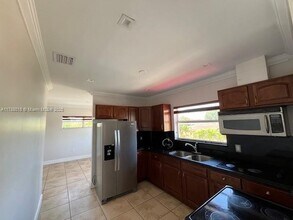 2836 SW 2nd St in Miami, FL - Building Photo - Building Photo