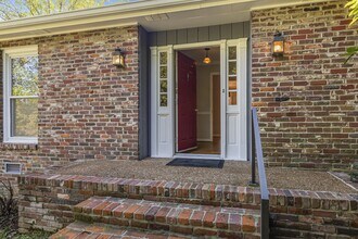 1105 Chelsey Ct in Brentwood, TN - Foto de edificio - Building Photo