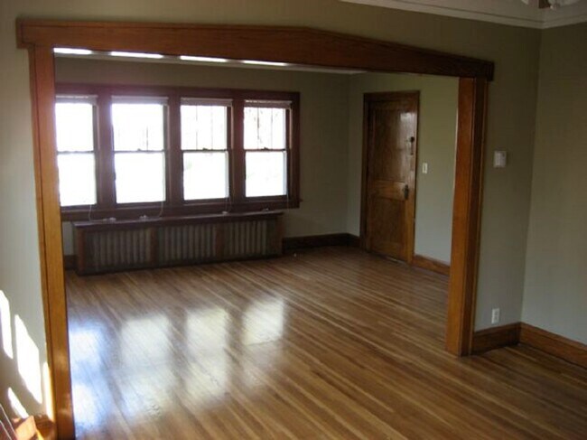3425 Columbus Ave. in Minneapolis, MN - Building Photo - Building Photo