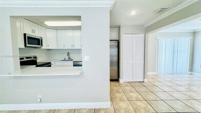 531 SW 38th Terrace in Fort Lauderdale, FL - Building Photo - Building Photo