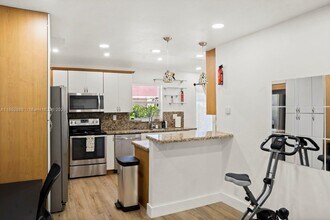 20303 NW 36th Ave in Miami Gardens, FL - Building Photo - Building Photo