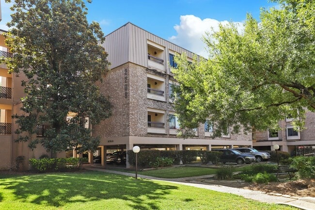 property at 2209 S Braeswood Blvd