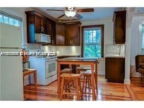 4501 Prairie Ave in Miami, FL - Building Photo - Building Photo