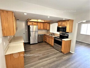 2016 W Wescott Dr in Phoenix, AZ - Building Photo - Building Photo