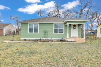 2301 North Dr in Taylor, TX - Building Photo - Building Photo