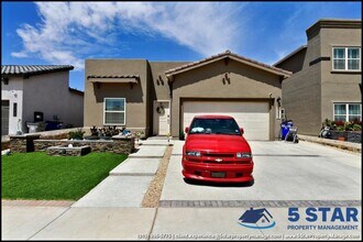 2225 Tierra Delmonte Dr in El Paso, TX - Building Photo - Building Photo