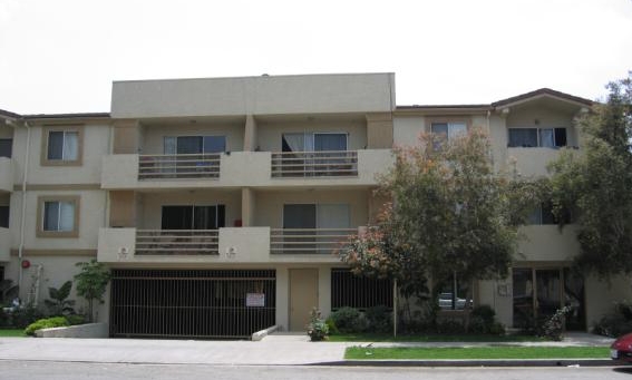 14816 Friar St in Van Nuys, CA - Building Photo