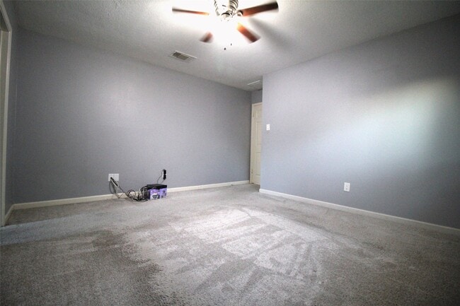 20074 Crazy Horse Cir