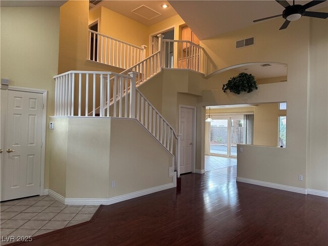3328 S Huntington Crest Ct in Las Vegas, NV - Foto de edificio - Building Photo
