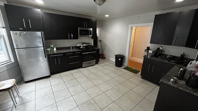 3147-3149 Washington St, Unit 2 in Boston, MA - Building Photo - Building Photo