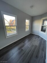 165 N 18th St in East Orange, NJ - Building Photo - Building Photo