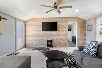 7625 N Williamson Valley Rd in Prescott, AZ - Foto de edificio - Building Photo