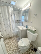 79 Chestnut St, Unit 2B in Brookline, MA - Building Photo - Building Photo