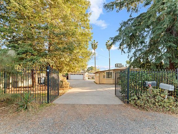 1920 Verano St, Unit Front in Sacramento, CA - Foto de edificio - Building Photo