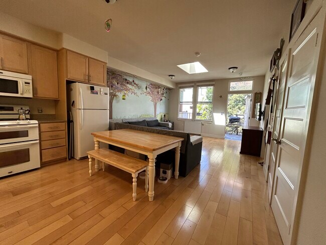 190 Walnut Ave, Unit 303 in Santa Cruz, CA - Building Photo - Building Photo