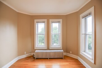 5021 N Damen Ave in Chicago, IL - Building Photo - Building Photo